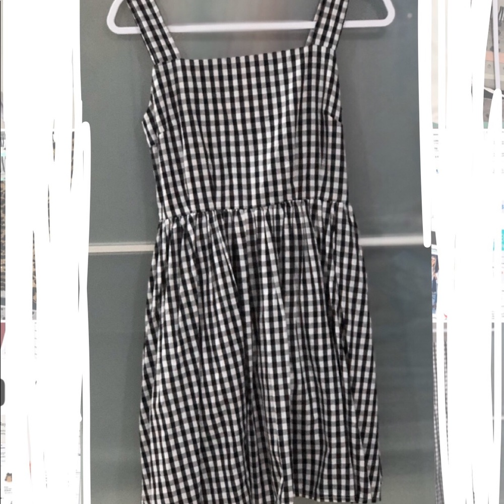 Short dress
